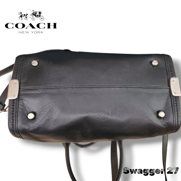 Coach Swagger 27 Black & Chalk Crossbody Satchel, Hang Tags & Original Crossbody - Picture 9 of 17